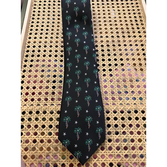 Knotty & Nice Men’s Holiday Tie with Palm Trees with Christmas Lights & Stars - Picture 4 of 8